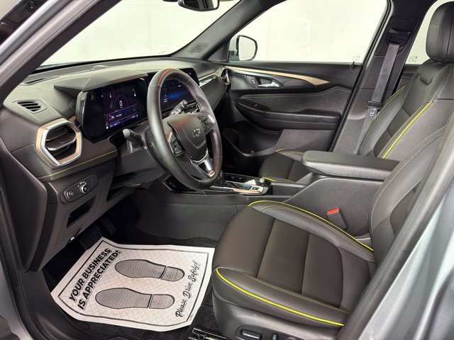 Used 2025 Chevrolet TrailBlazer ACTIV w/ Convenience Package AWD/4WD image 18
