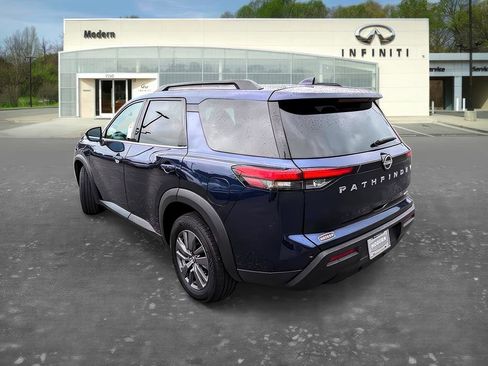Used 2025 Nissan Pathfinder SV AWD/4WD image 37