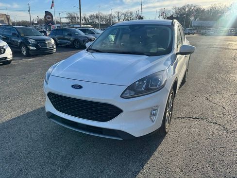 Used 2022 Ford Escape SEL image 3