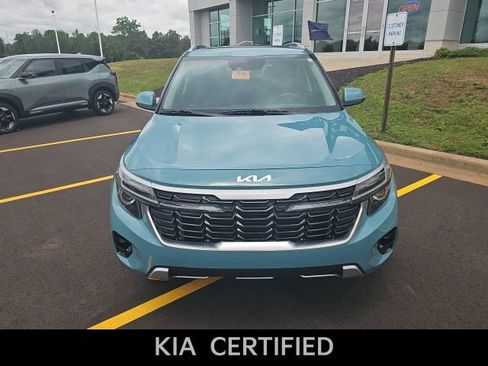 Certified 2024 Kia Seltos EX AWD/4WD image 2