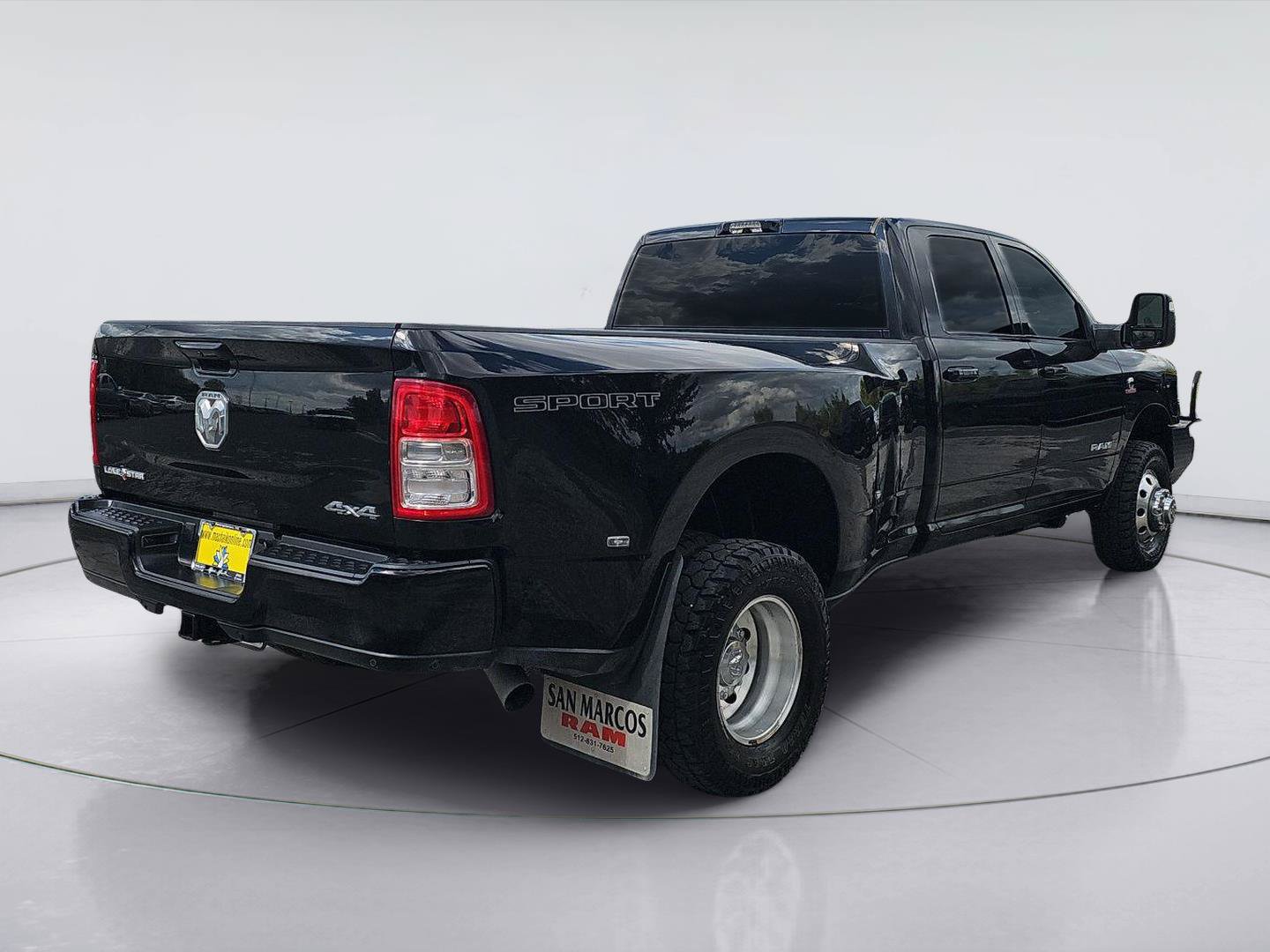 Used 2024 RAM 3500 Lone Star w/ Sport Appearance Package AWD/4WD image 5