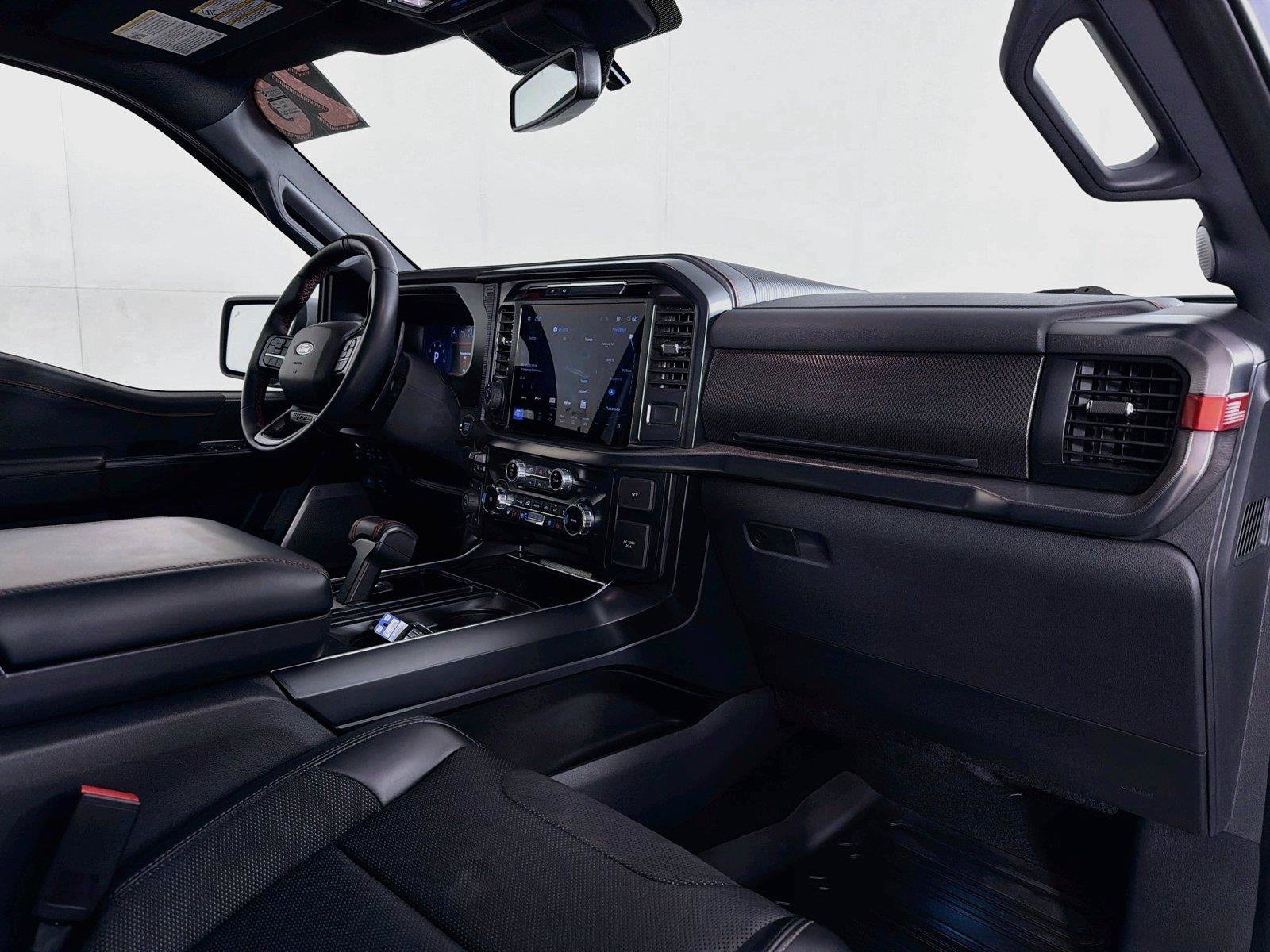 Used 2025 Ford F150 Raptor AWD/4WD image 32