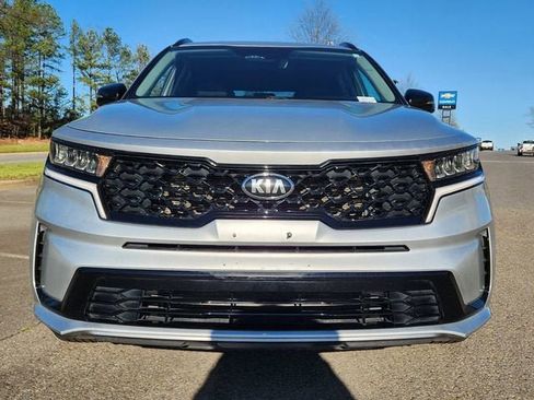 Used 2021 Kia Sorento S image 16