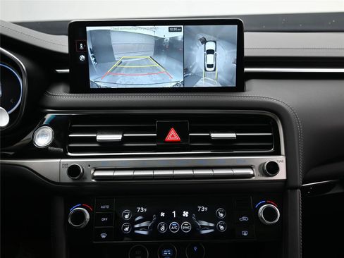 Used 2026 Genesis G70 2.5T Prestige image 6