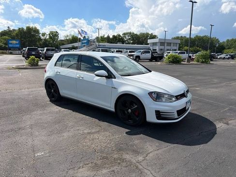 Used 2017 Volkswagen GTI S FWD image 15