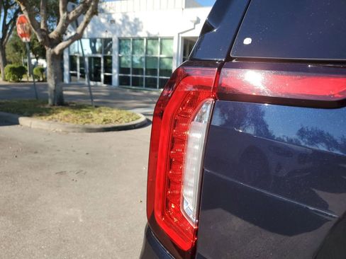 Used 2021 GMC Yukon XL AT4 w/ AT4 Premium Package image 25