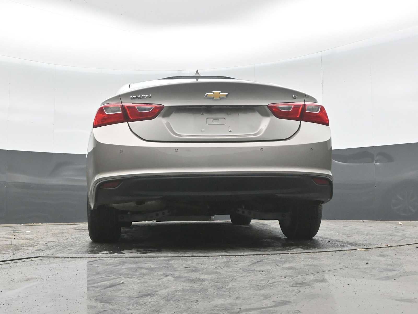 Used 2025 Chevrolet Malibu LT FWD image 32