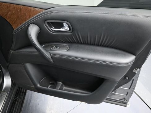 Used 2015 INFINITI QX80 Luxe w/ 22" Wheel Package image 37