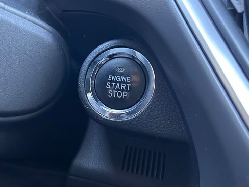 Used 2024 Subaru Crosstrek 2.0i Premium image 27