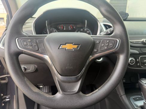 Used 2018 Chevrolet Equinox LT AWD/4WD image 11
