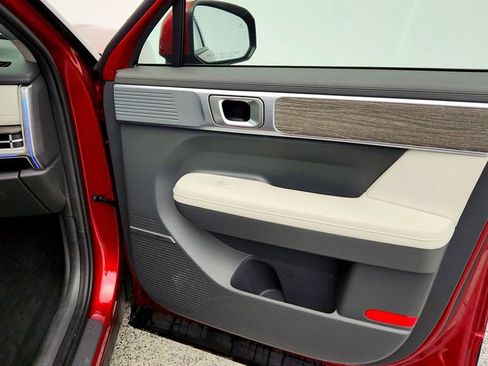 Used 2024 Hyundai Santa Fe Limited AWD/4WD image 27