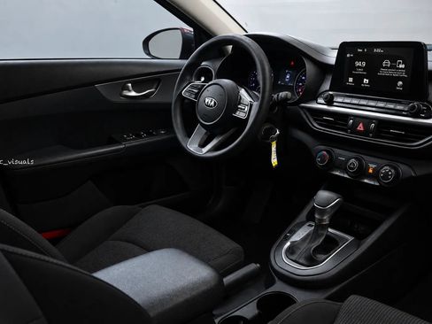 Used 2020 Kia Forte LXS FWD image 15