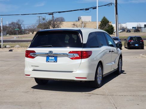 Certified 2019 Honda Odyssey LX image 5