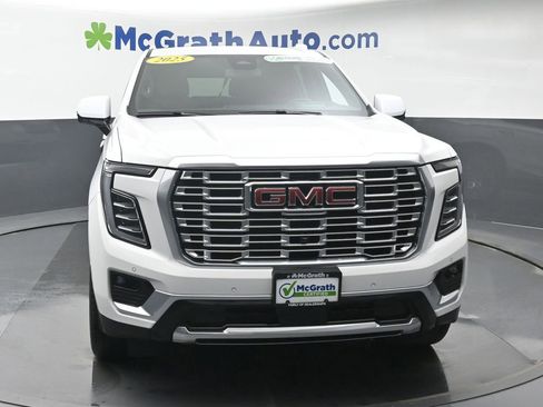 Used 2025 GMC Yukon Denali image 4