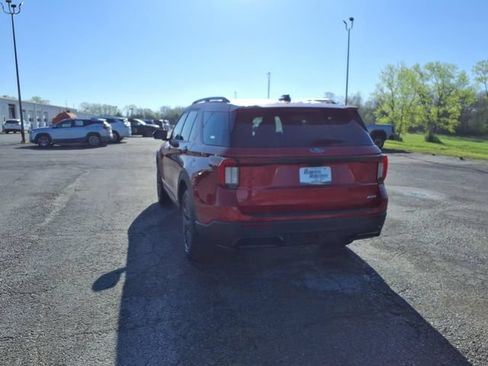 Used 2025 Ford Explorer ST-Line w/ ST-Line Street Pack AWD/4WD image 25