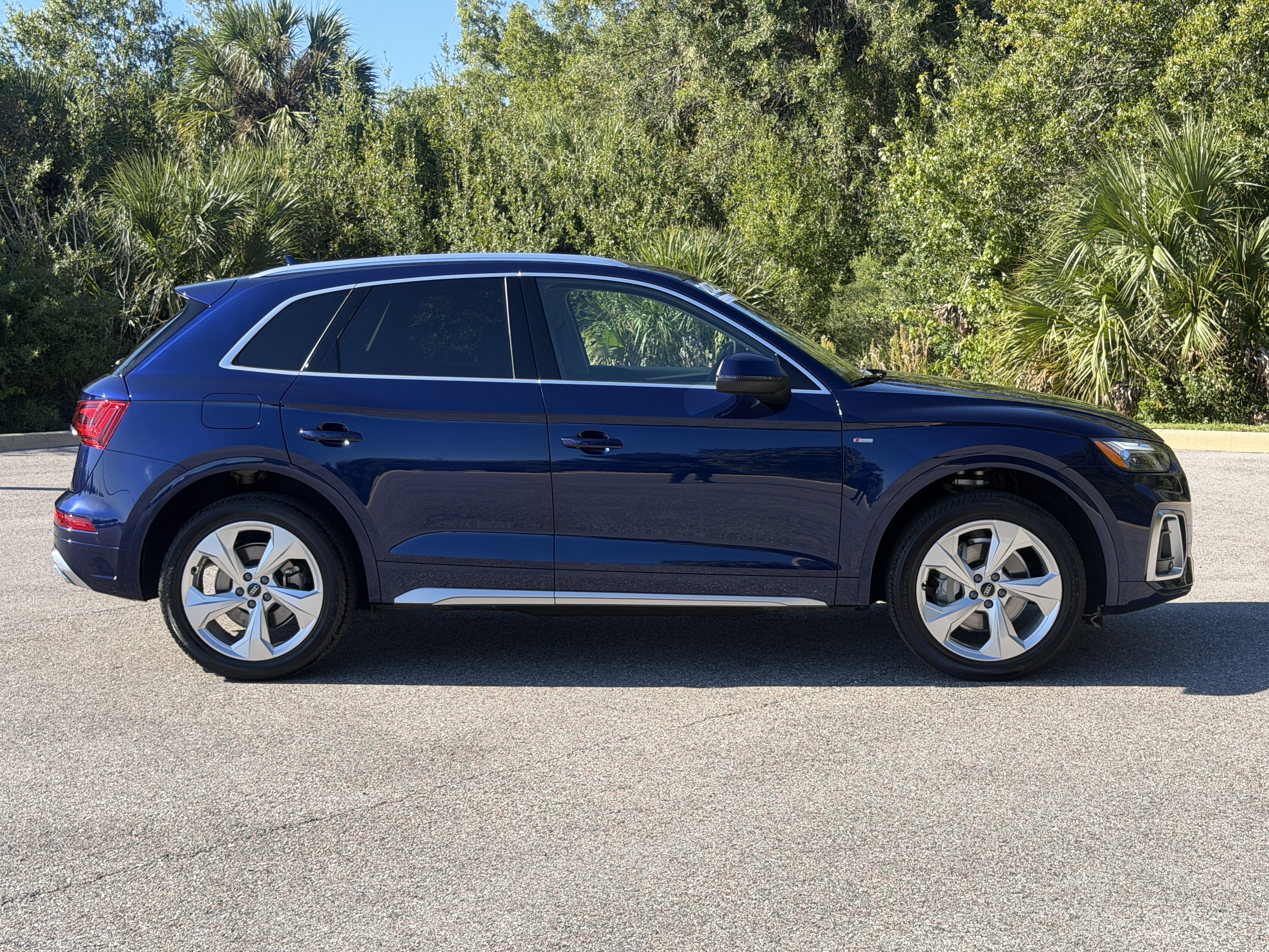 Certified 2023 Audi Q5 2.0T Premium Plus AWD/4WD image 8