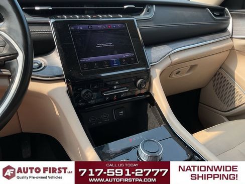 Used 2021 Jeep Grand Cherokee L Limited AWD/4WD image 21