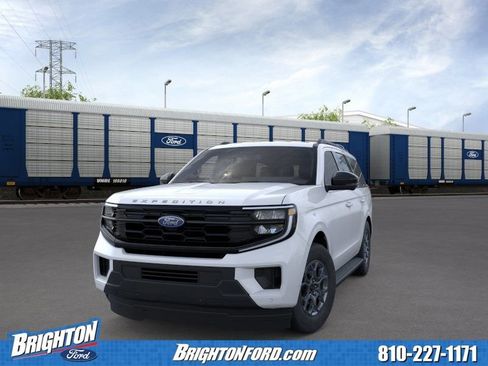 New 2026 Ford Expedition Active AWD/4WD image 4