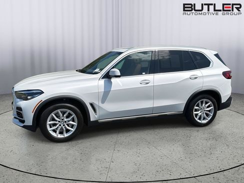 Used 2023 BMW X5 xDrive40i AWD/4WD image 3