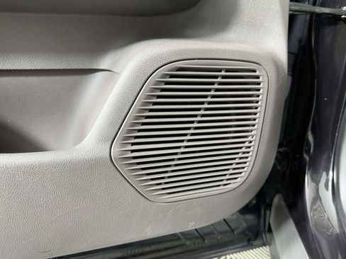 Used 2021 Lincoln Corsair Standard w/ Equipment Group 101A image 22