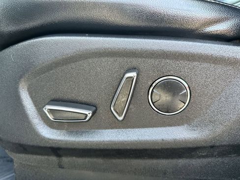 Used 2019 Ford Edge SEL w/ Equipment Group 201A image 13