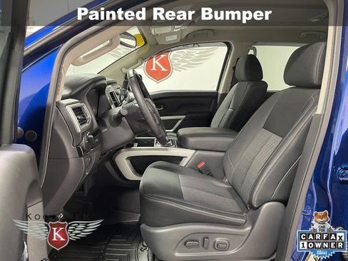 Used 2019 Nissan Titan SV w/ SV Convenience Package AWD/4WD image 12