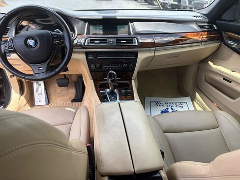 Used 2014 BMW ALPINA B7 RWD image 10