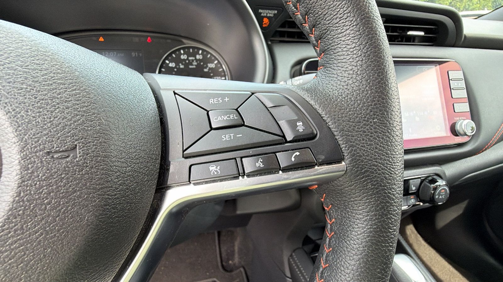 Used 2024 Nissan Kicks SR w/ SR Premium Package FWD image 27