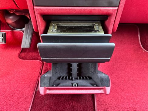Used 1993 Dodge Grand Caravan SE FWD image 19