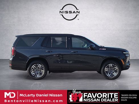 Used 2025 Chevrolet Tahoe Z71 AWD/4WD image 6