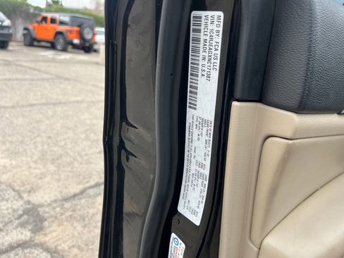 Used 2022 Jeep Grand Cherokee Laredo E image 25