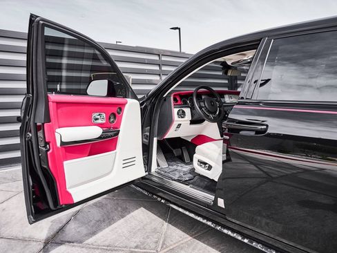 Used 2023 Rolls-Royce Phantom Sedan RWD image 42