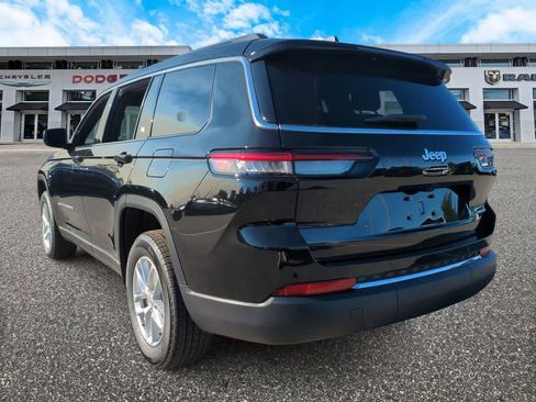 New 2025 Jeep Grand Cherokee L Laredo RWD image 6