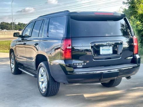 Used 2017 Chevrolet Tahoe LT w/ LT Signature Package AWD/4WD image 5