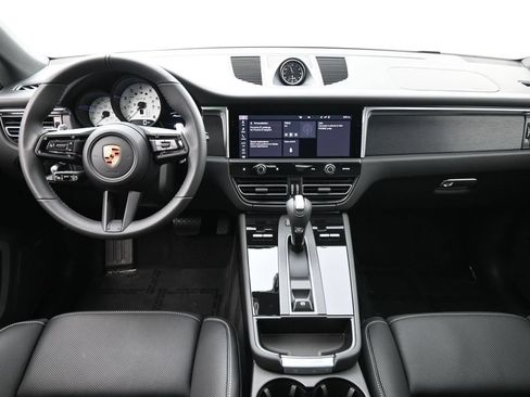 Certified 2026 Porsche Macan GTS AWD/4WD image 6