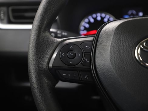 Used 2022 Toyota RAV4 XLE image 25