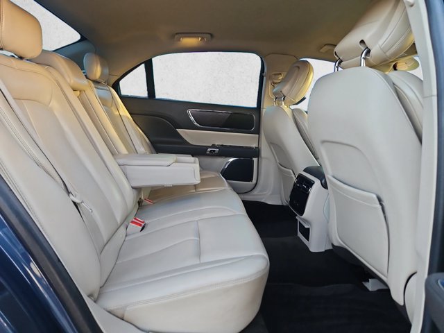 Used 2020 Lincoln Continental w/ Convenience Package FWD image 20
