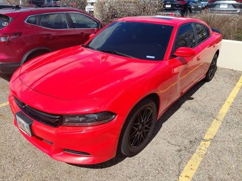 Used 2018 Dodge Charger SXT Plus w/ Navigation & Travel Group image 4