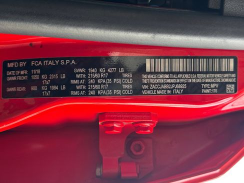 Used 2018 Jeep Renegade Latitude FWD image 34