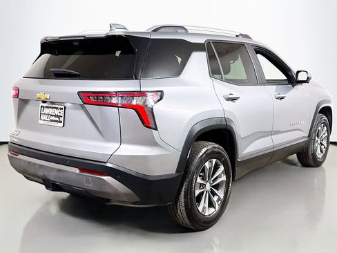 Used 2025 Chevrolet Equinox LT w/ Convenience Package II image 4