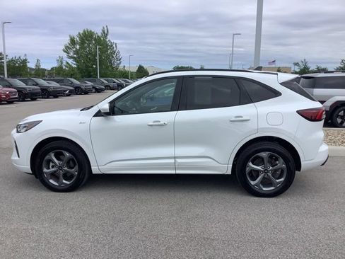 Used 2023 Ford Escape ST-Line Select AWD/4WD image 8