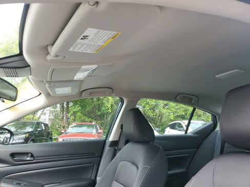 Certified 2025 Nissan Altima 2.5 S FWD image 13