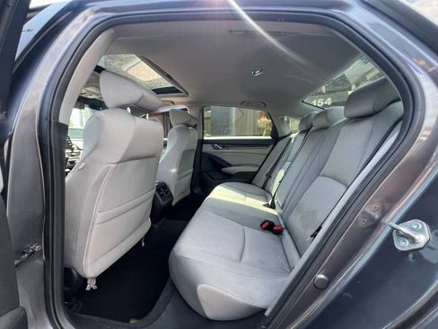 Used 2020 Honda Accord EX image 18