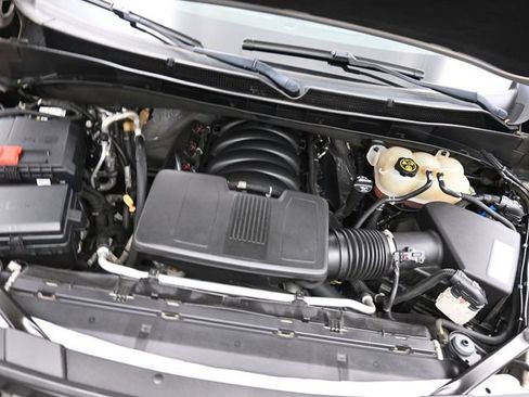 Used 2021 Cadillac Escalade Sport w/ Driver Assist Tech Package AWD/4WD image 32