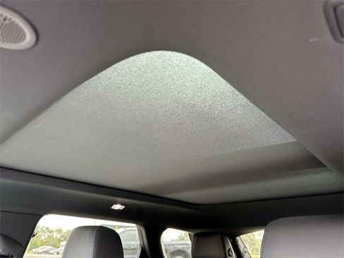 New 2026 Land Rover Range Rover Evoque Dynamic SE image 19