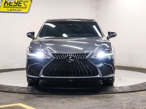 Used 2025 Lexus ES 350 w/ Premium Package FWD image 6