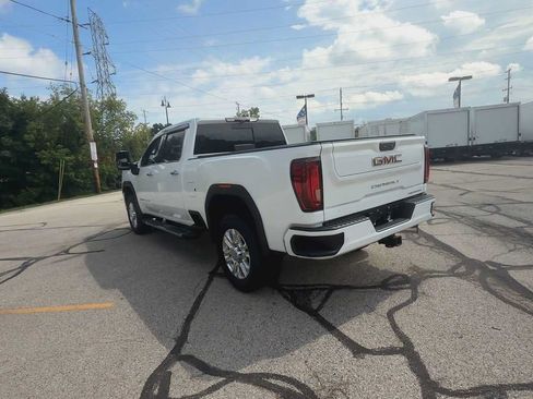 Certified 2020 GMC Sierra 3500 Denali w/ Technology Package AWD/4WD image 6