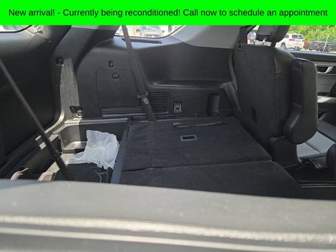 Used 2023 Ford Explorer XLT w/ Equipment Group 202A AWD/4WD image 10
