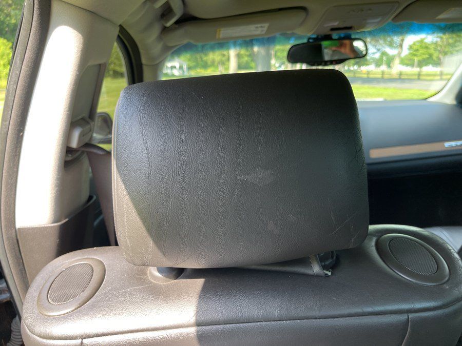 Used 2006 Cadillac STS V8 w/ Preferred Equipment Group RWD image 31