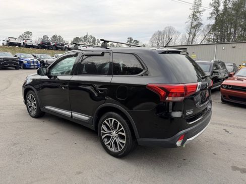 Used 2016 Mitsubishi Outlander SEL image 8